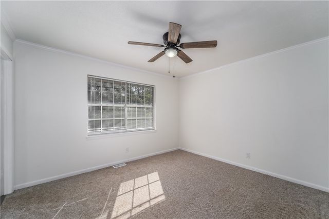 2122 Lakeview Drive, Waycross, GA 31501