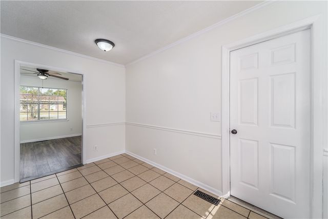 2122 Lakeview Drive, Waycross, GA 31501