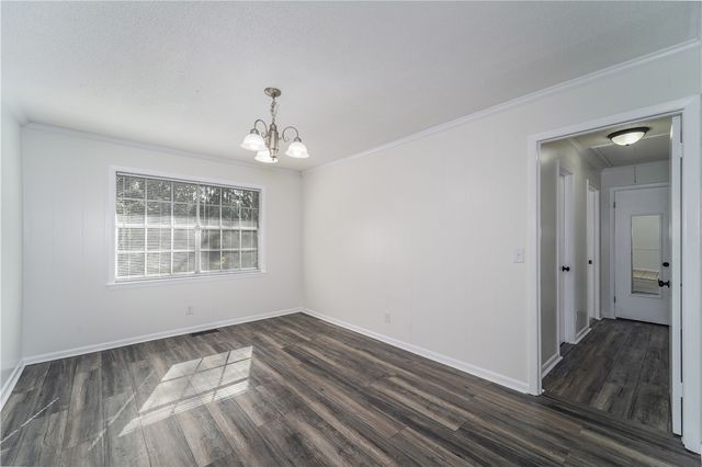 2122 Lakeview Drive, Waycross, GA 31501