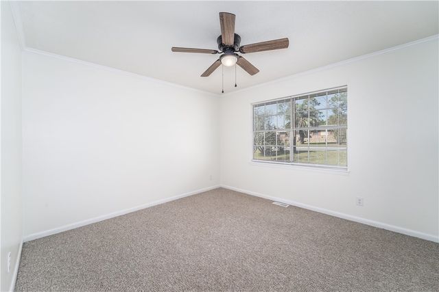 2122 Lakeview Drive, Waycross, GA 31501