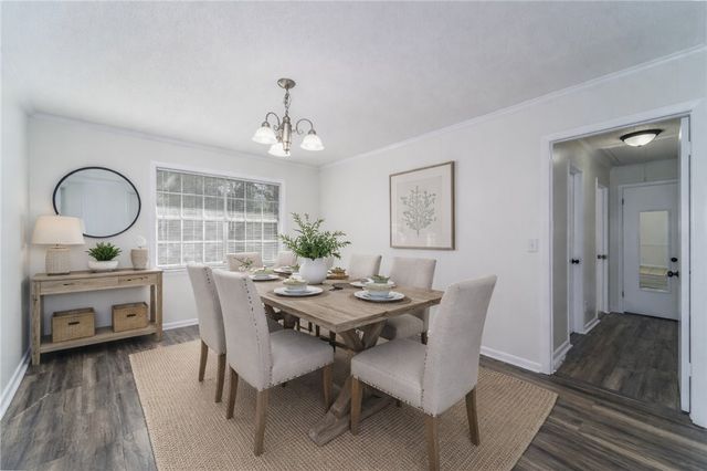 2122 Lakeview Drive, Waycross, GA 31501