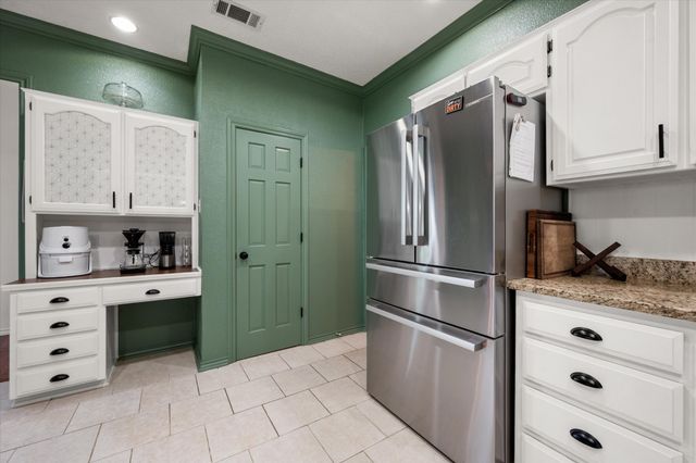 4505 Long Island Lane, Arlington, TX 76017