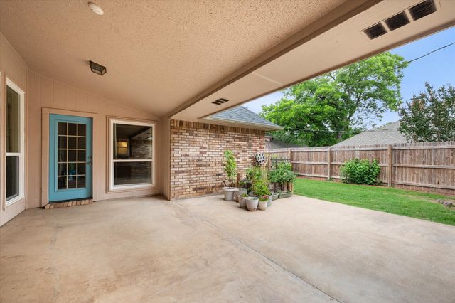 4505 Long Island Lane, Arlington, TX 76017