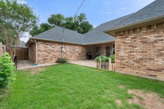 4505 Long Island Lane, Arlington, TX 76017