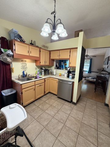 2079 Phillips St, Lewisburg, TN 37091