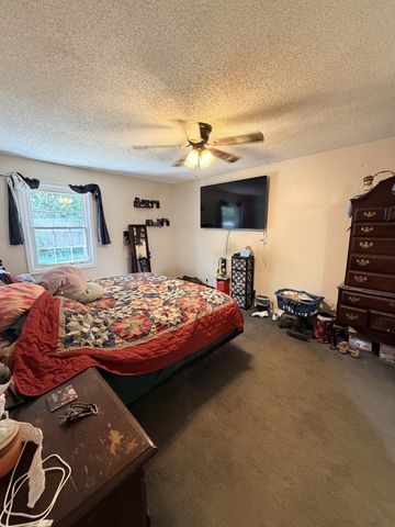 2079 Phillips St, Lewisburg, TN 37091