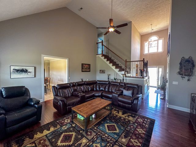 98 Aberdeen Ave, Hillsboro, TN 37342