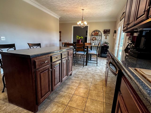 98 Aberdeen Ave, Hillsboro, TN 37342