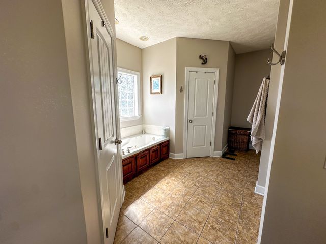 98 Aberdeen Ave, Hillsboro, TN 37342