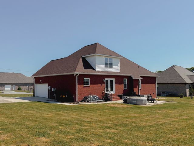 98 Aberdeen Ave, Hillsboro, TN 37342