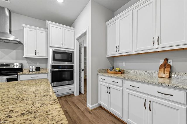4016 Harvest Reach LN, Suffolk, VA 23434
