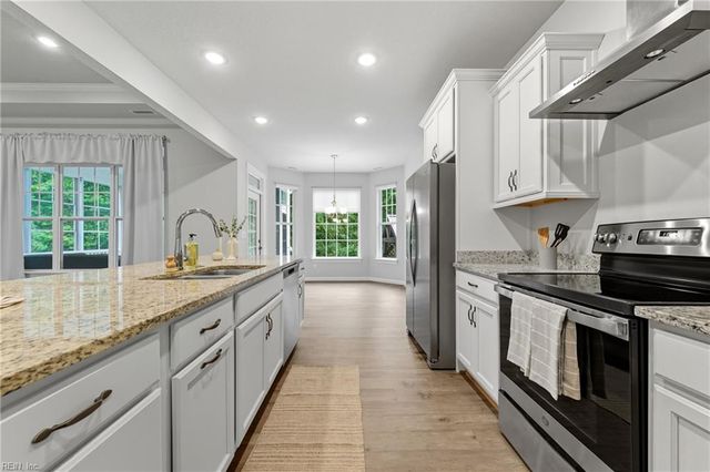 4016 Harvest Reach LN, Suffolk, VA 23434