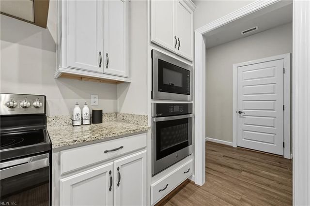 4016 Harvest Reach LN, Suffolk, VA 23434
