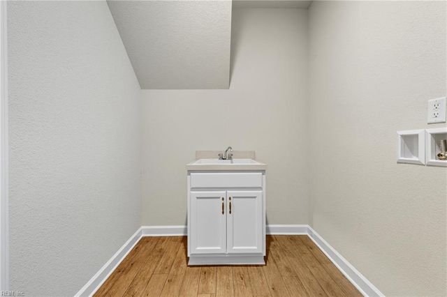 4016 Harvest Reach LN, Suffolk, VA 23434