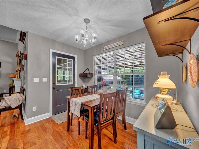 2245 Pond Circle, Guntersville, AL 35976
