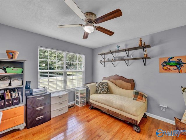 2245 Pond Circle, Guntersville, AL 35976