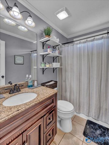2245 Pond Circle, Guntersville, AL 35976