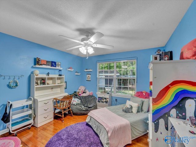 2245 Pond Circle, Guntersville, AL 35976