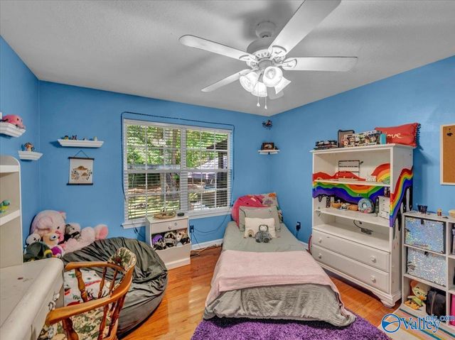 2245 Pond Circle, Guntersville, AL 35976