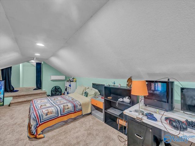2245 Pond Circle, Guntersville, AL 35976