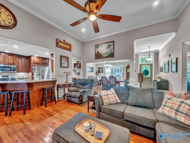 2245 Pond Circle, Guntersville, AL 35976