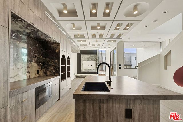 1021 N Ogden Drive PH 5, West Hollywood, CA 90046