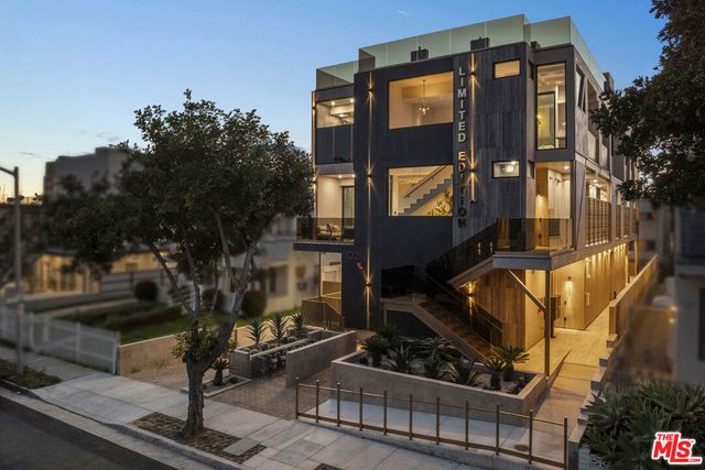 1021 N Ogden Drive PH 5, West Hollywood, CA 90046