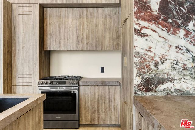 1021 N Ogden Drive PH 5, West Hollywood, CA 90046