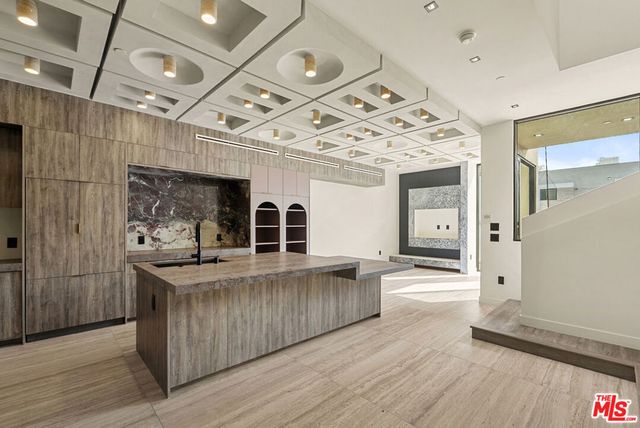 1021 N Ogden Drive PH 5, West Hollywood, CA 90046