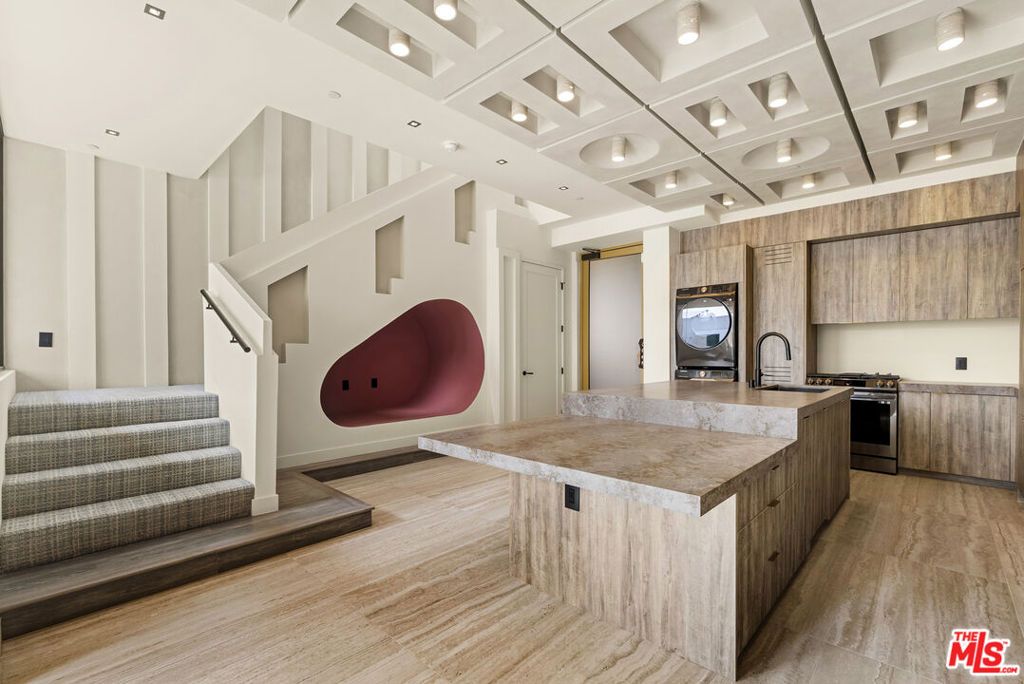 1021 N Ogden Drive PH 5, West Hollywood, CA 90046