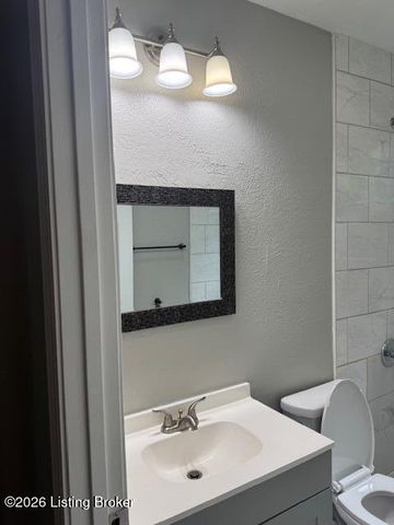 715 W Evelyn Ave, Louisville, KY 40215