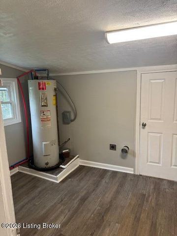 715 W Evelyn Ave, Louisville, KY 40215