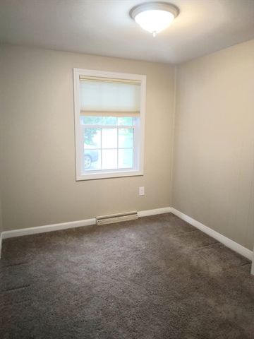 42 Lowell Rd, Pepperell, MA 01463
