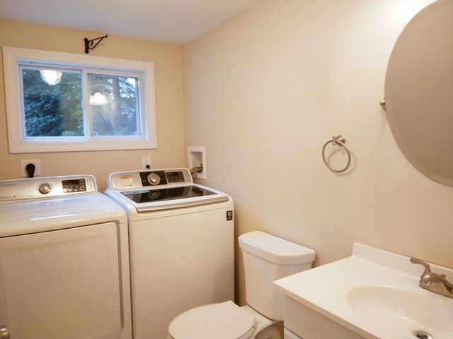 42 Lowell Rd, Pepperell, MA 01463