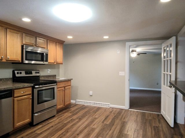42 Lowell Rd, Pepperell, MA 01463