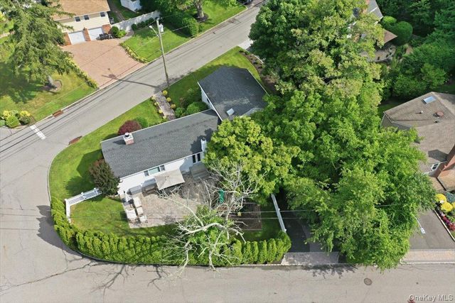 56 Glen Cove Drive, Glen Head, NY 11545