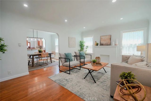 2170 Golden Avenue, Long Beach, CA 90806