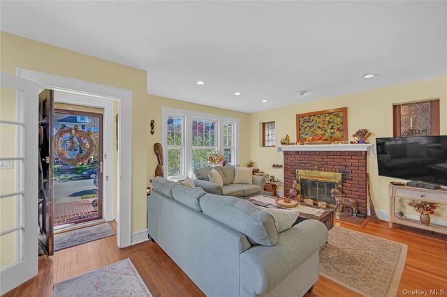 45 24 171st Street, Flushing, NY 11358