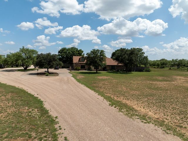675 Buffalo Lane, San Angelo, TX 76901