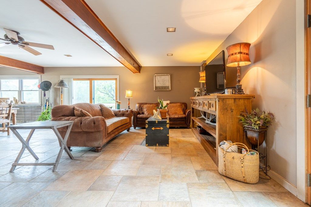 Image 13 of property listing at 675 Buffalo Lane, San Angelo, TX 76901