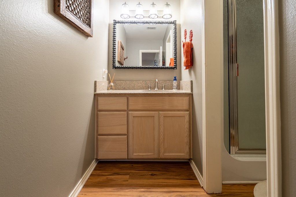 Image 3 of property listing at 675 Buffalo Lane, San Angelo, TX 76901