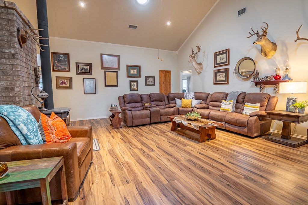 Image 33 of property listing at 675 Buffalo Lane, San Angelo, TX 76901