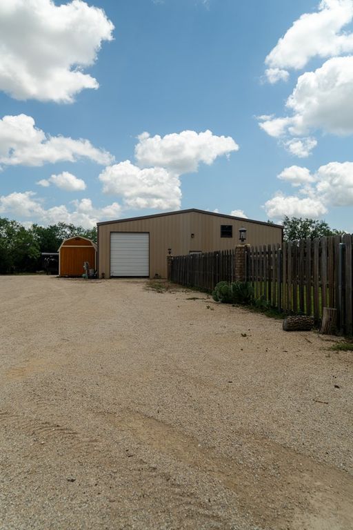 Image 38 of property listing at 675 Buffalo Lane, San Angelo, TX 76901