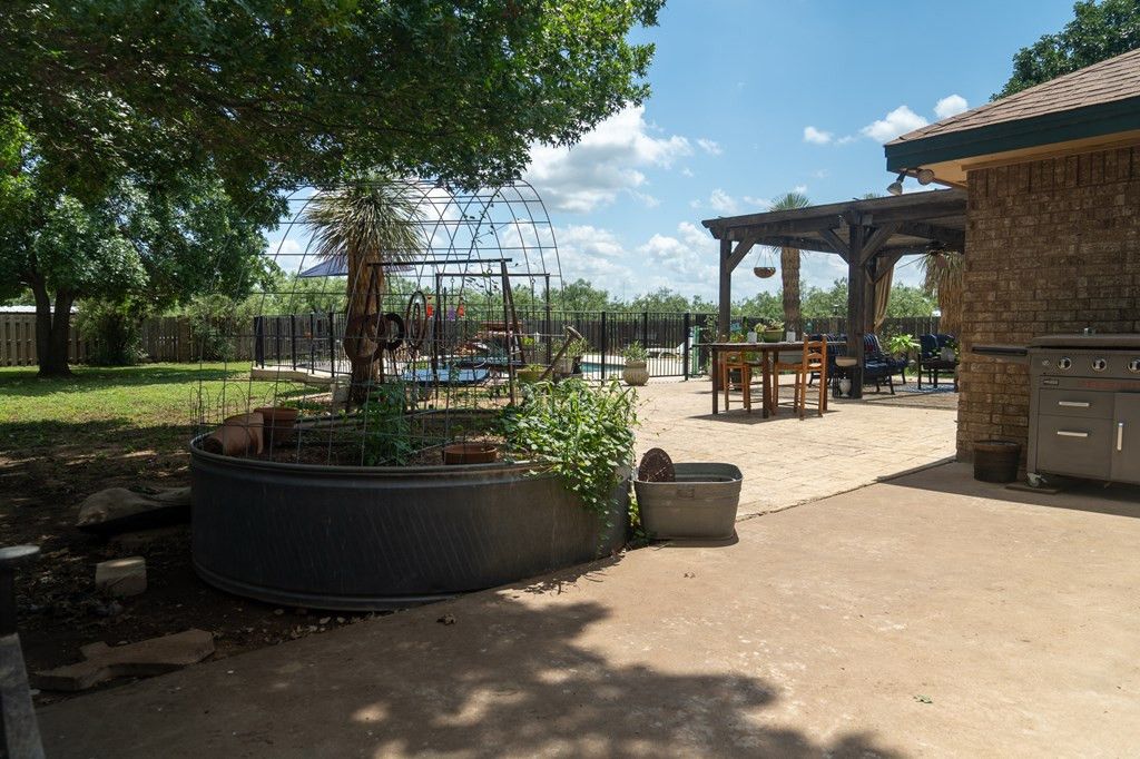 Image 51 of property listing at 675 Buffalo Lane, San Angelo, TX 76901