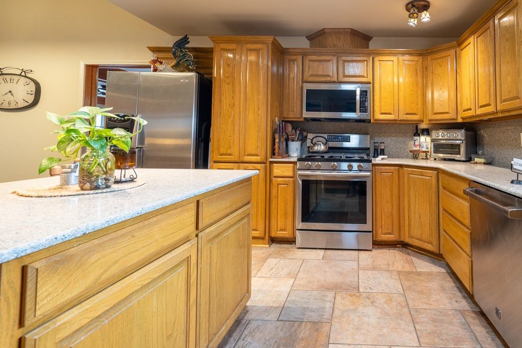 Image 6 of property listing at 675 Buffalo Lane, San Angelo, TX 76901