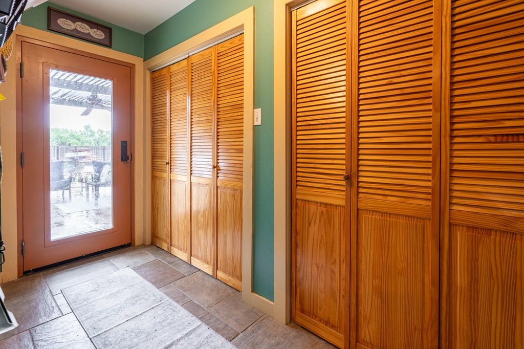 Image 8 of property listing at 675 Buffalo Lane, San Angelo, TX 76901