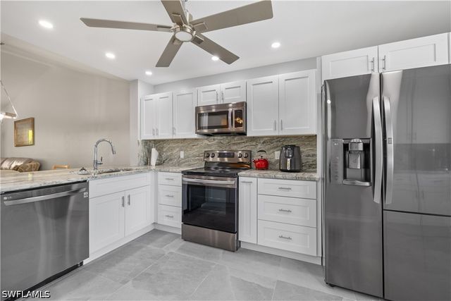 228 Belina DR 604, Naples, FL 34104