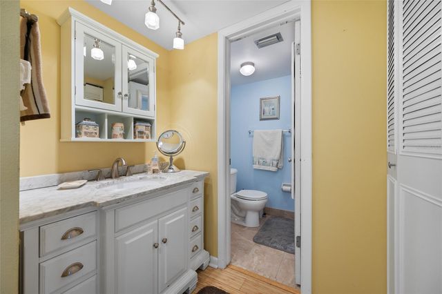 285 107 AVENUE 306, Treasure Island, FL 33706