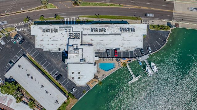 285 107 AVENUE 306, Treasure Island, FL 33706
