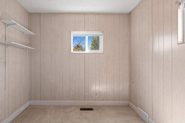 2301 S Progress Rd, Spokane Valley, WA 99037